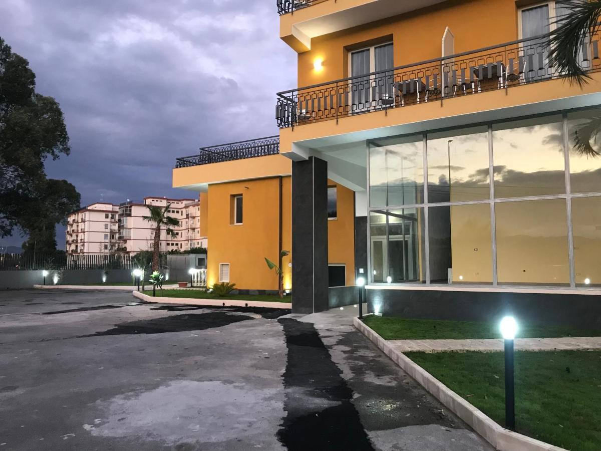 Borgo Palombaio Home Катания Экстерьер фото